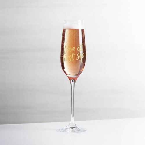 Copa-para-champagne-Love-at-First